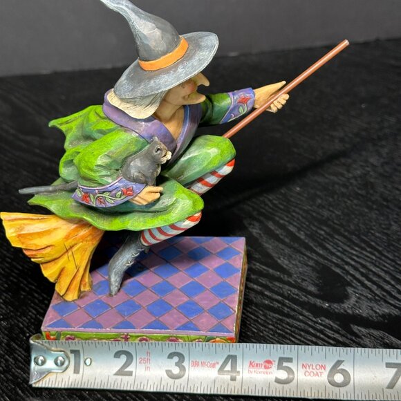 Jim Shore Heartwood Creek "Swept Away" Witch on Broom w/Black Cat - 2006 - Picture 8 of 10